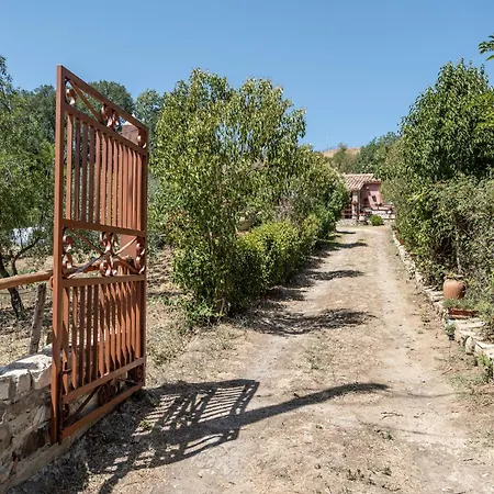 Villa Aperta Campagna Nicosia Exterior photo